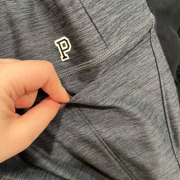 PINK Victoria’s Secret Ultimate mesh colorblock leggings - Picture 6 of 11